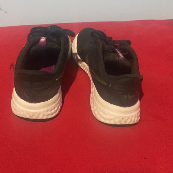 REDUCED!!!preowned unisex  nike sneakers - Picture 3 of 6